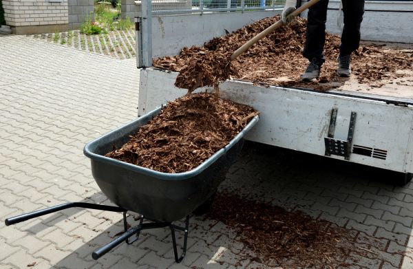 Bulk Mulch Delivery in Oconomowoc
