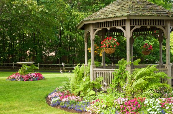 Backyard Landscaping Service in Oconomowoc
